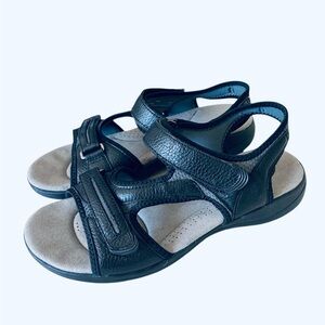 Clarks Women’s Alexis Shine Black Sandals Sz 9.5